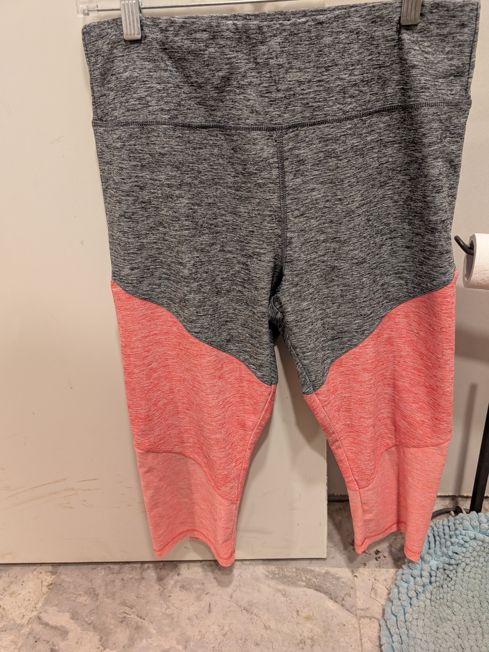 Two-Tone Performance Leggings - Gray & Coral Pink
